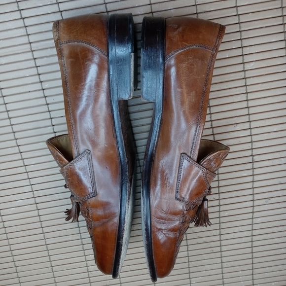 Johnston & Murphy men\'s woven leather brown tassel loafer sz 10.5M. Made in Ital main image 7